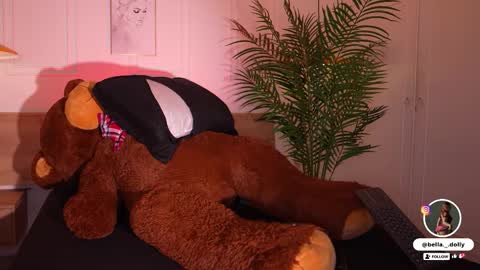 Snapshot of bella__donne chatting on October 20, 4:12 pm online show from October 20, 4:12 pm