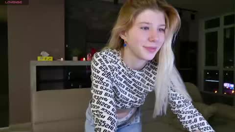 Bella online show from March 10, 6:12 pm