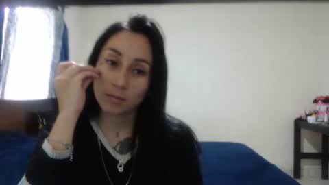 bella_luna34 online show from March 10, 9:29 pm
