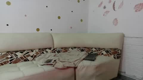 bella moon  online show from May 29, 8:07 pm