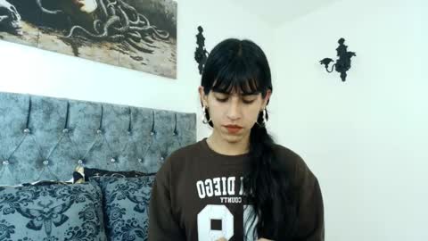 Bella online show from February 20, 1:16 am