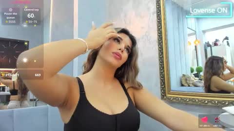 bella_posh online show from October 8, 7:25 am