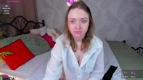 Linda Bella online show from March 5, 2:20 am