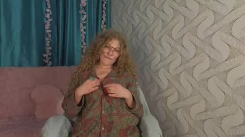 Bella online show from January 15, 4:05 pm