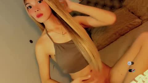 Bella online show from December 18, 8:48 pm