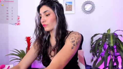 Bella online show from January 21, 8:00 pm