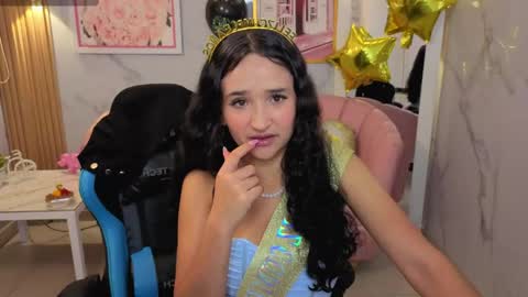 Bella online show from May 17, 2:43 am
