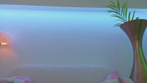 Bella online show from December 1, 9:57 pm