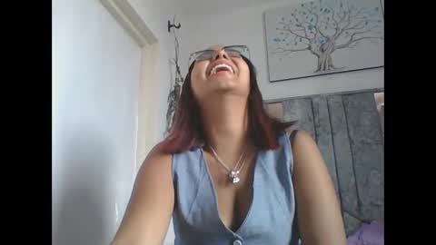 bellabaaker online show from June 9, 6:51 pm