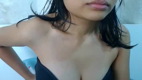 bellacrystall online show from February 15, 3:09 am