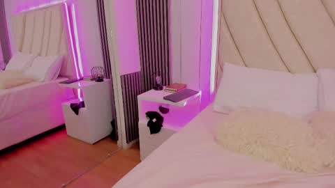 bellalumi online show from September 13, 6:54 pm