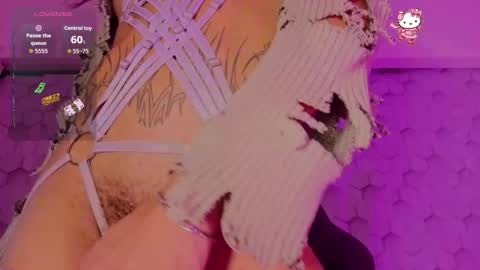 Bella online show from November 25, 9:13 pm