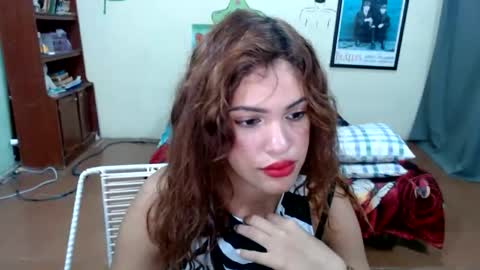 Snapshot of belle_katty000 chatting on March 12, 7:25 pm SOFIA online show from March 12, 7:25 pm