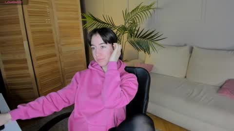 Bella online show from February 28, 2:20 am