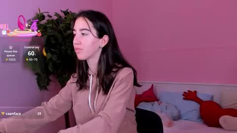 Bella online show from September 13, 2:41 pm