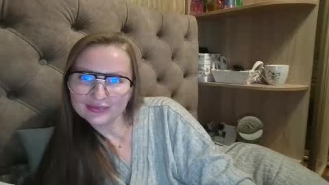 Amelia online show from October 12, 3:59 pm