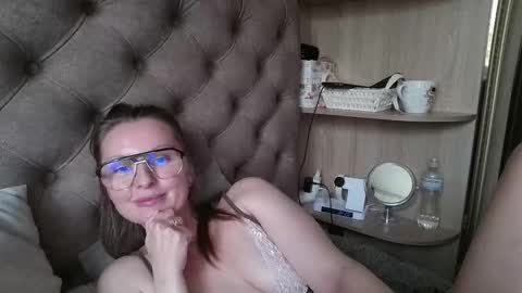 Amelia online show from September 26, 2:36 pm