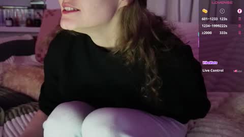 BELLE   online show from September 15, 2:07 pm