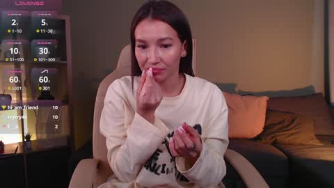 Bella online show from February 3, 9:30 am