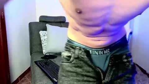 Neon online show from November 4, 11:44 am