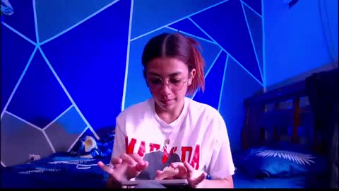 bellota bunny online show from April 29, 7:29 pm