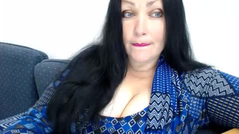 beluckynow online show from April 2, 7:54 pm