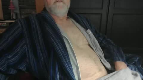 Snapshot of bendrinkin chatting on January 27, 10:16 am bendrinkin online show from January 27, 10:16 am