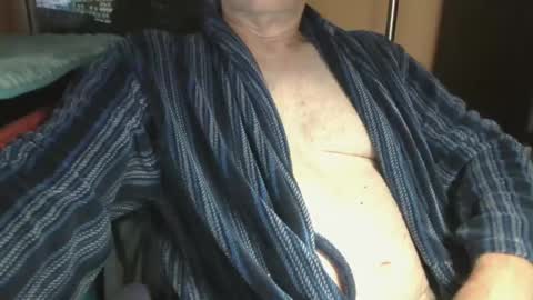 Snapshot of bendrinkin chatting on September 21, 10:08 am bendrinkin online show from September 21, 10:08 am