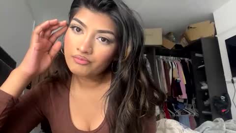 bengalibaddie7_x online show from May 26, 9:37 am