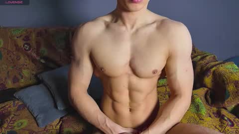 Snapshot of benjaminbond chatting on September 13, 11:45 am benjaminkarl02 online show from September 13, 11:45 am