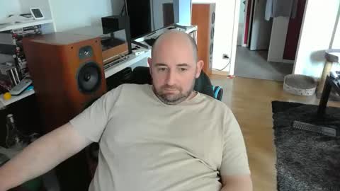 Ben online show from April 18, 10:17 am