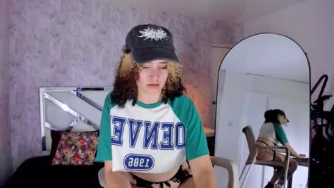 benny_wilson online show from September 17, 4:05 am