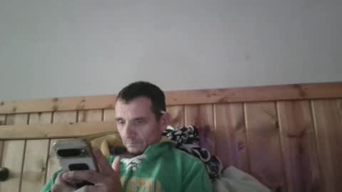 Snapshot of bennymn chatting on October 26, 4:39 pm benny and innocentvixon online show from October 26, 4:39 pm