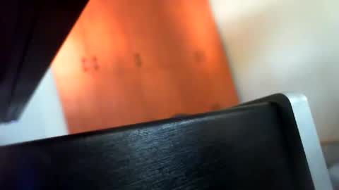 bentish online show from October 25, 8:35 am