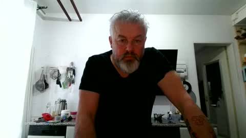 Martin online show from February 11, 9:02 am