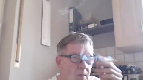 bernie6004 online show from June 24, 9:05 am