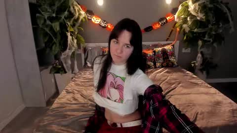 Snapshot of berrydiva chatting on October 20, 8:25 pm Violette online show from October 20, 8:25 pm