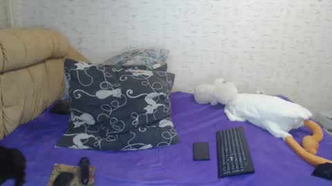 Snapshot of bestbestt885 chatting on February 17, 8:38 pm bestbestt885 online show from February 17, 8:38 pm