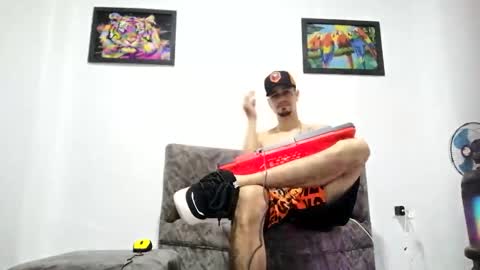 Andres online show from March 10, 10:45 pm