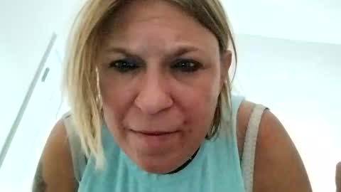 betsygore78 online show from September 12, 12:40 pm