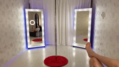 Betti online show from January 7, 11:15 am