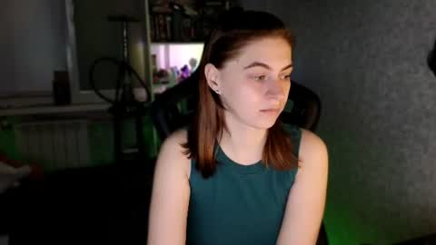 beverly_yay online show from June 25, 10:48 pm