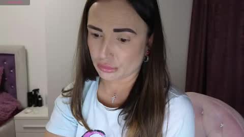   BeyonceDoll       Twitter DollBeyonce    online show from March 7, 11:27 pm