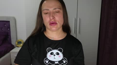   BeyonceDoll       Twitter DollBeyonce    online show from March 29, 6:53 pm