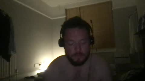 Snapshot of bhm2022 chatting on October 15, 12:14 am bhm2022 online show from October 15, 12:14 am