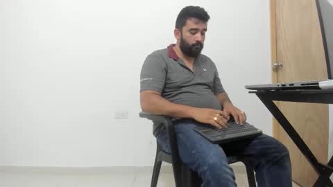 Tommy online show from November 20, 2:43 am