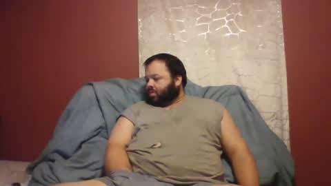 Snapshot of bigbear3287 chatting on October 15, 7:32 am Liam online show from October 15, 7:32 am