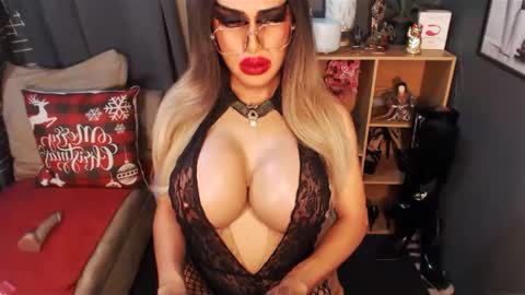 Loraine Cruz online show from February 16, 3:38 pm