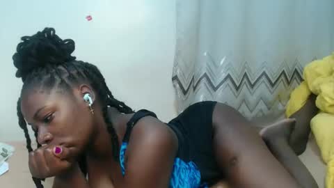 bigboobys123 online show from November 5, 5:31 am