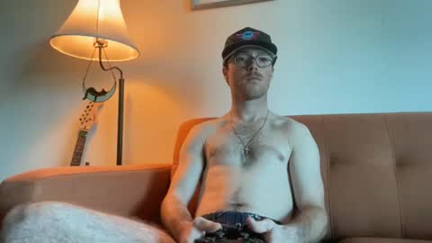 Snapshot of bigboymatt19 chatting on March 8, 7:53 pm bigboymatt19 online show from March 8, 7:53 pm